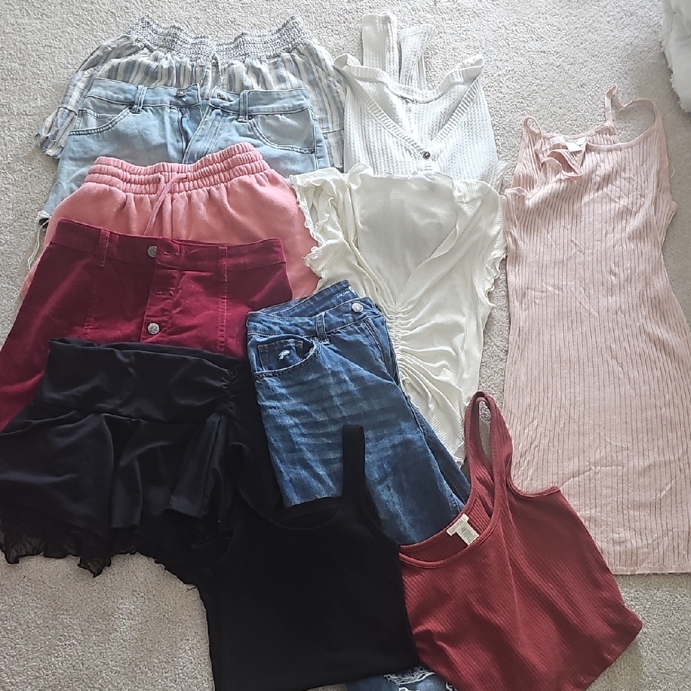 Stylish Women's Clothing Bundle